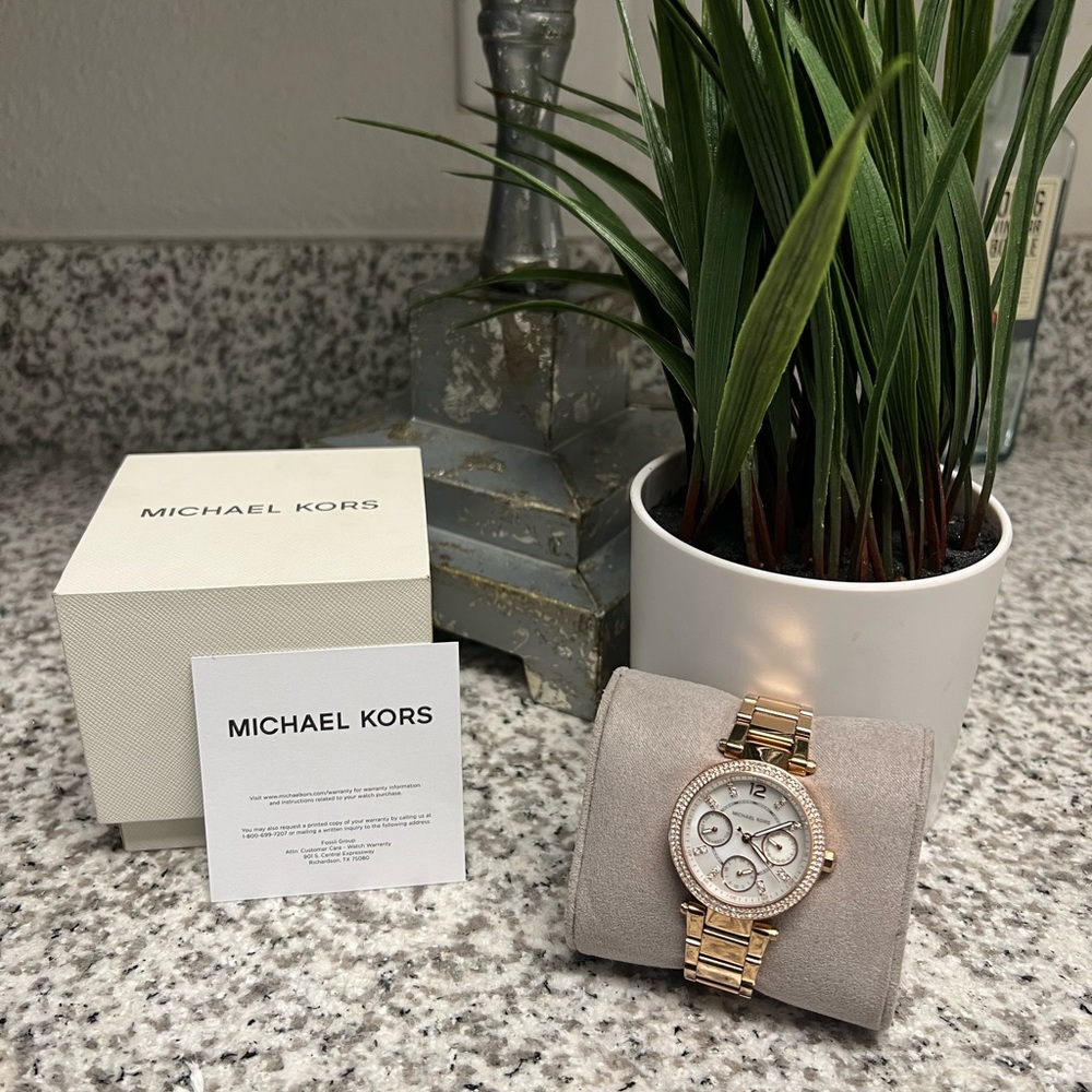 Michael Kors Women watch